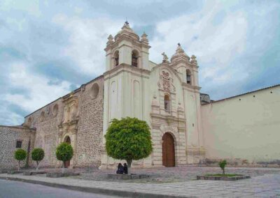 CITY TOUR HUAMANGA COLONIAL